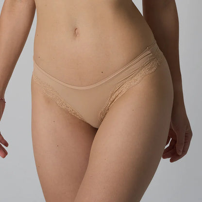Stretchy Lace Trim Briefs for Women – Ultra-Thin, Breathable & Quick-Dry, Skin-Friendly Comfort Fit