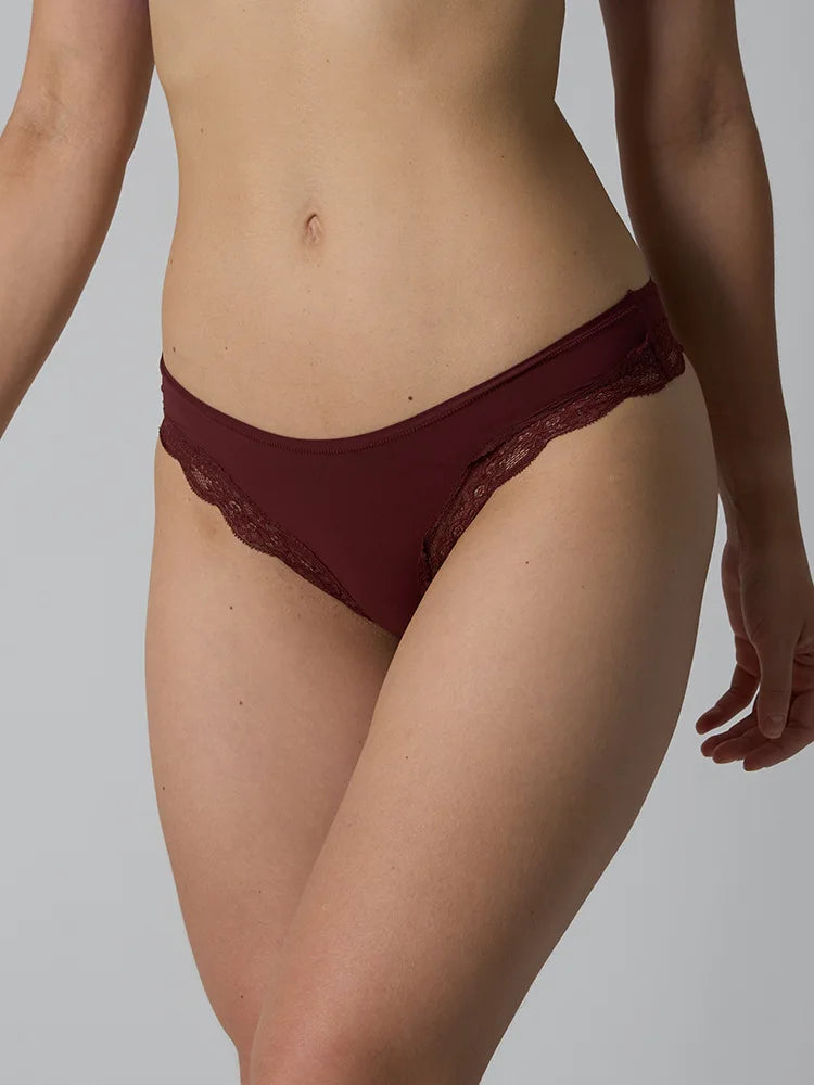 Stretchy Lace Trim Briefs for Women – Ultra-Thin, Breathable & Quick-Dry, Skin-Friendly Comfort Fit