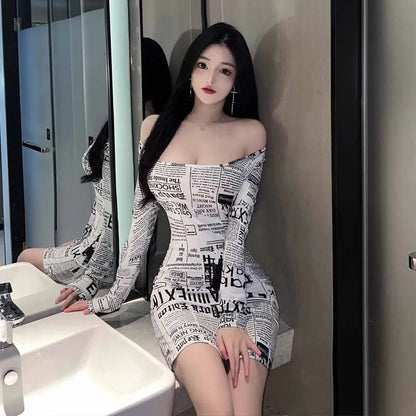 8186Europe and America2026Cross-border foreign trade American-style spicy girl newspaper print slimming long-sleeve dress trendy