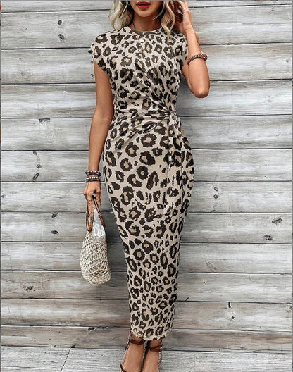 Summer New Long Dress Elegant Waist Strap Fashionable Striped Print Round Neck Short Sleeved High-end Women's Dress